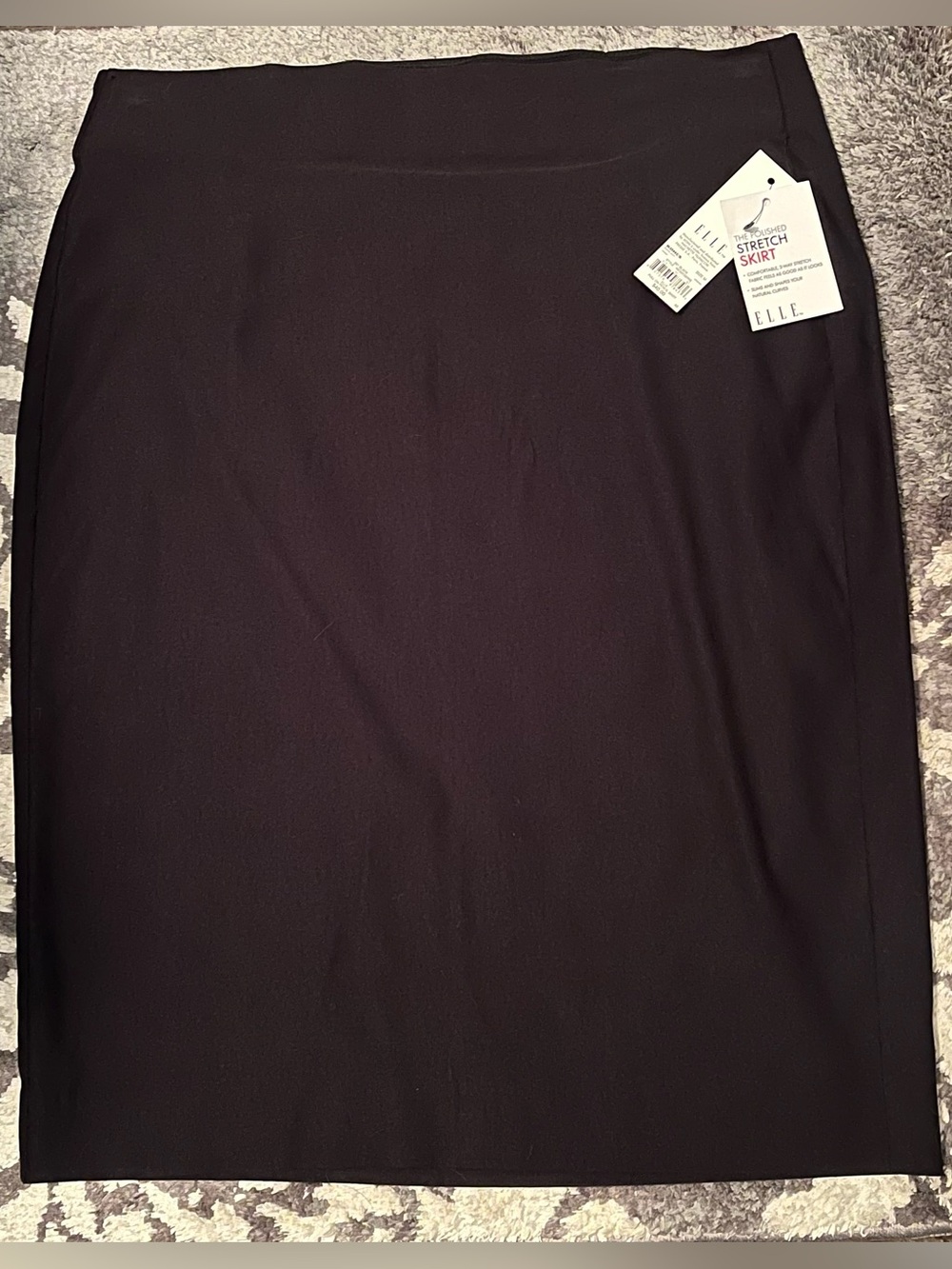 NWT Elle Ultra-Stretch Ponte Pull-On Pencil Skirt in Black Size Medium